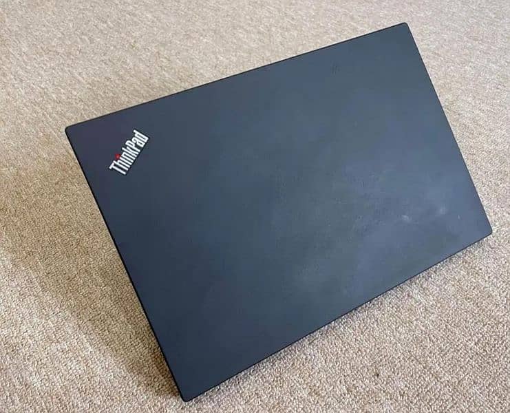 Lenovo ThinkPad T14 Gen -2  / heavy duty/Quadcore high end Ultrabook 7