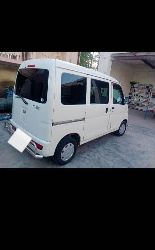 Daihatsu Hijet 2013 2