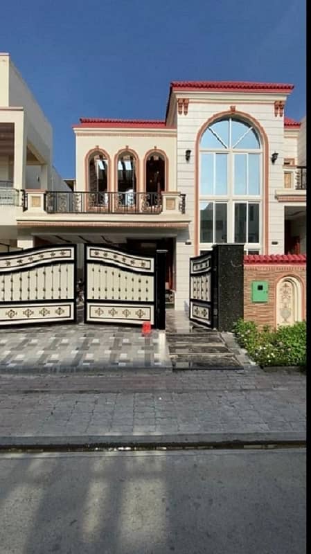 10 Marla House For Sale In Jinnah Block Bahria Town Lahore 0