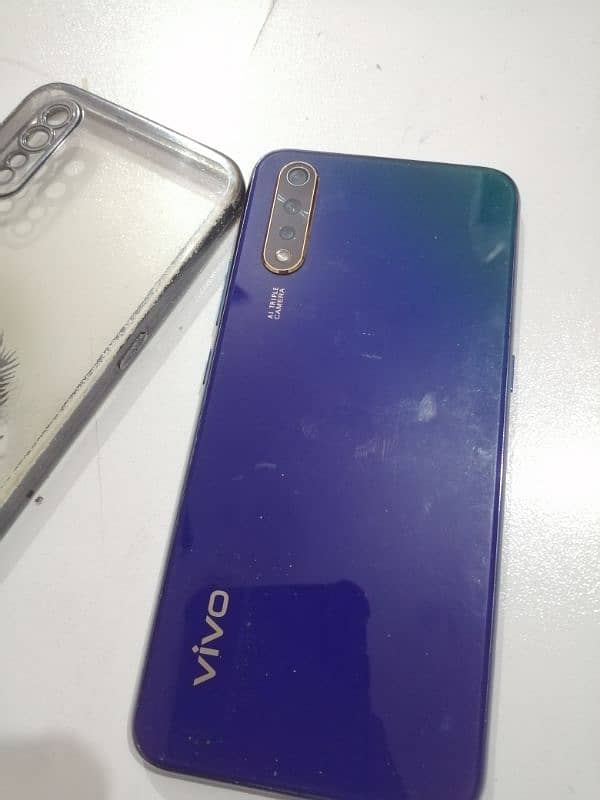 vivo mobile 8gb/256 1