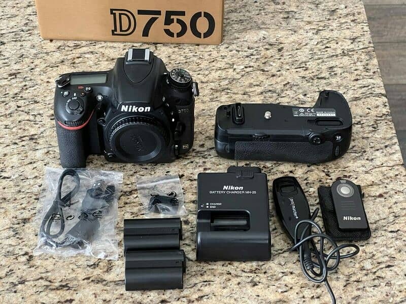 DSLR Nikon D750 Camera my Whatsapp 0323  0231015 1