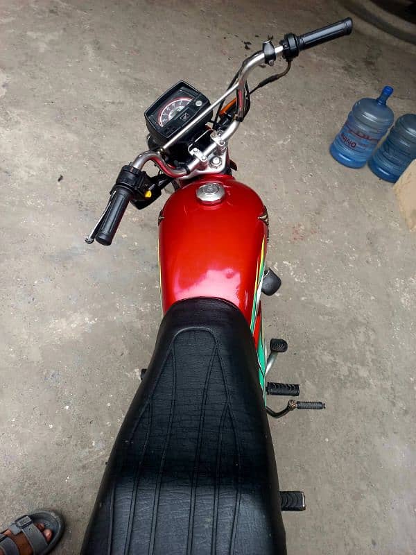 HONDA CD 70 RED COLOUR 2022 MODEL 2