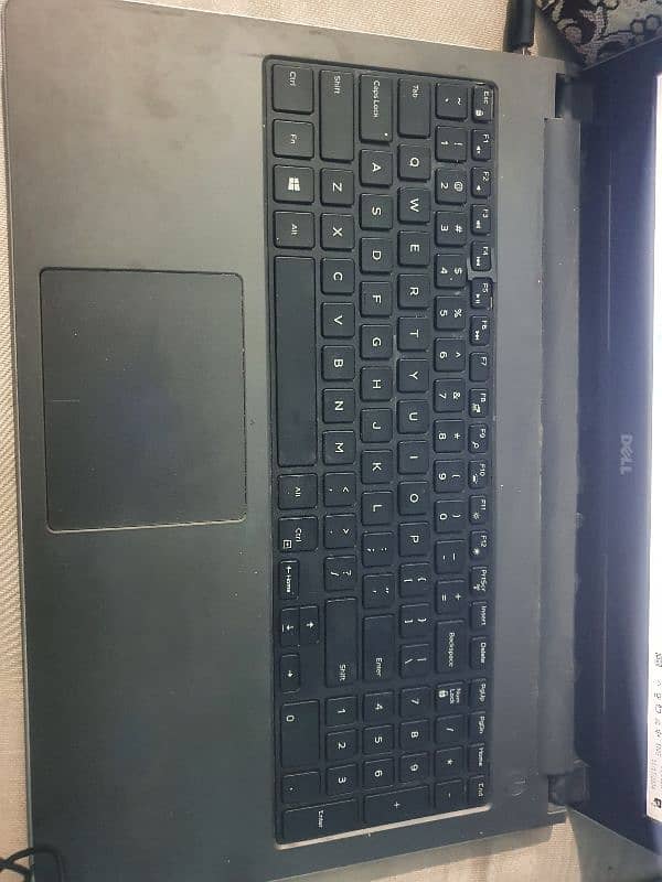 Dell laptop Amd A10 8th gen 1