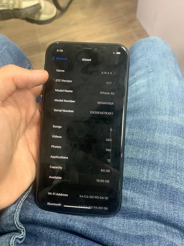 iPhone Xr 3