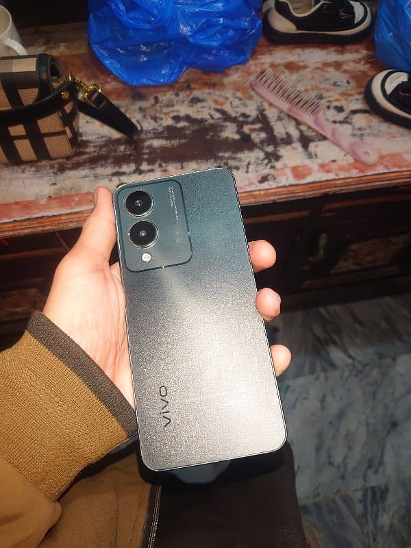 vivo y17s 2