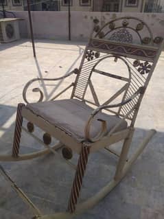 IRON SWING CHAIR