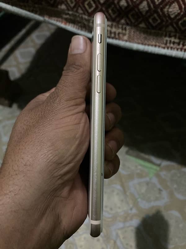 IPhone 8 Non PTA 64GB 1