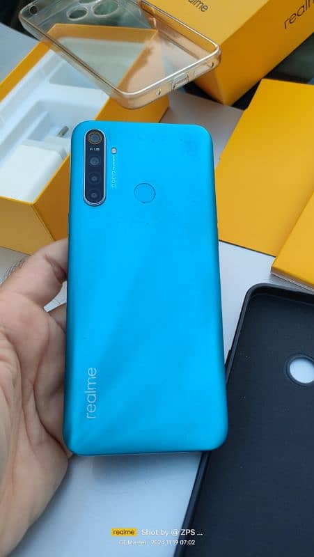 Realme 5i 1