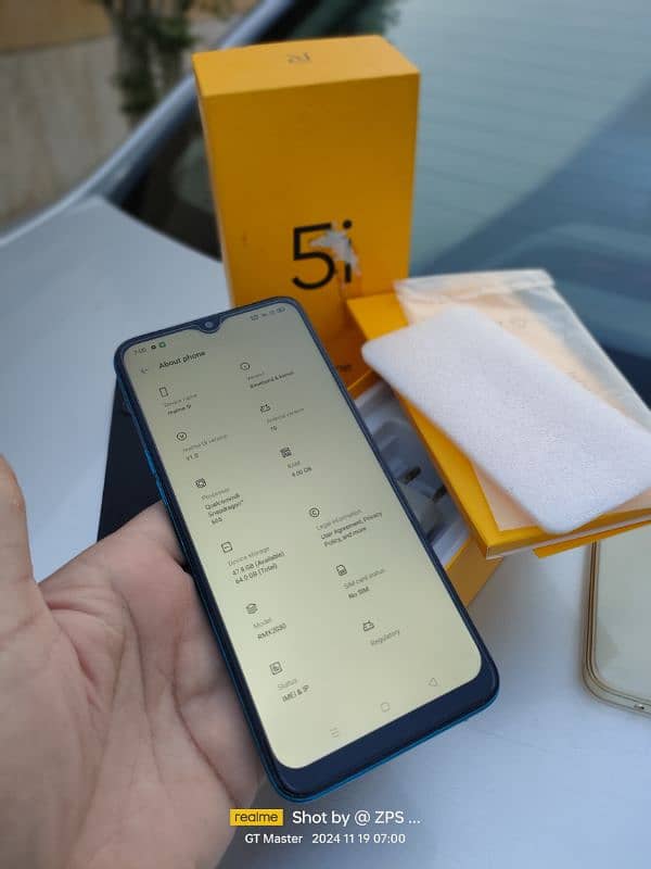 Realme 5i 4