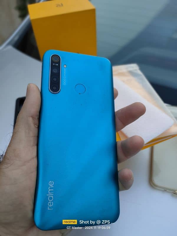 Realme 5i 5