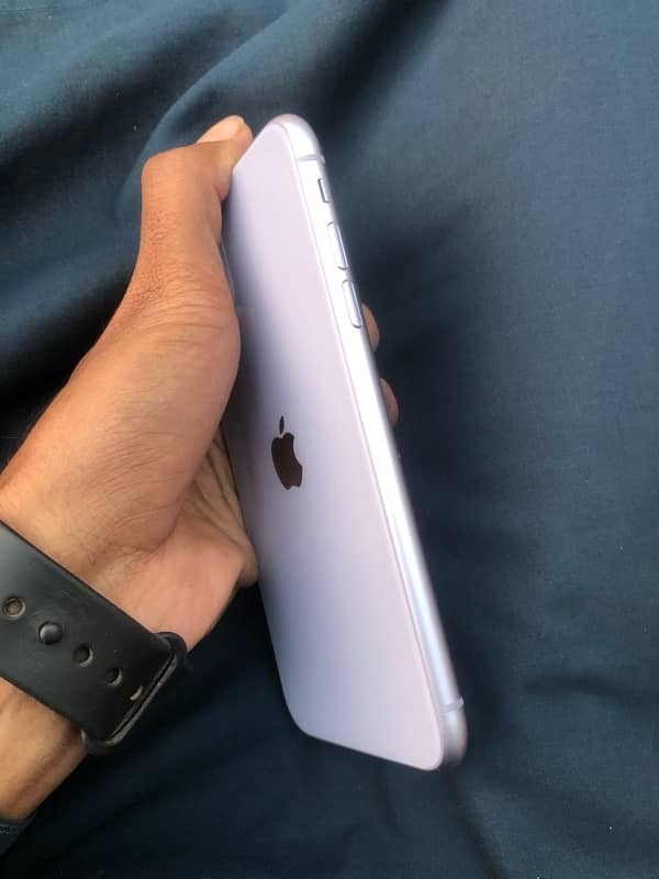 iPhone 11 128gb all ok with box 0