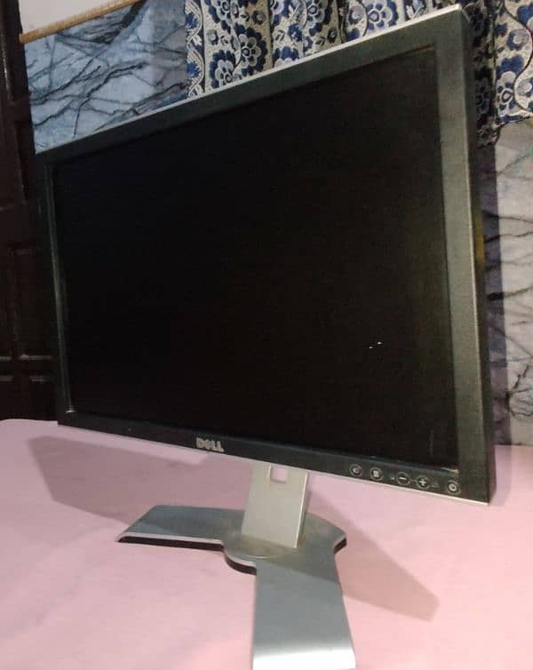 Rs. 7500 LCD Dell Size 22 inch 03166123482 1