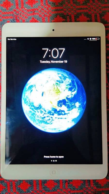 New condition ipad mini 2 0