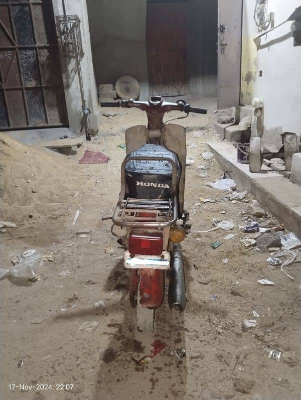 Honda BIKE in geniune condition 5