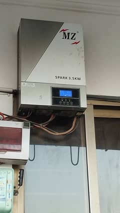 Spark 3.5KW Hybrid Inverter