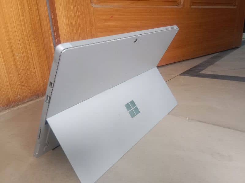 Microsoft Surface Pro 4 i5 6th touch 0