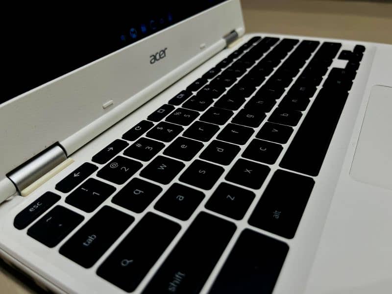 Acer Android Laptop 3