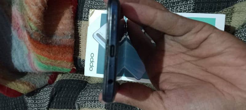 OPPO F15 8+5/128 GB with Box Only 4