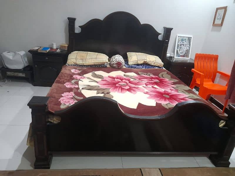 bed set wooden 0