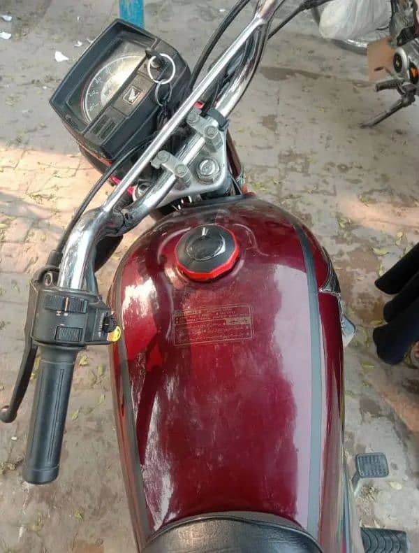 Honda CD 70c One hand used all ok number ni laga Howa 2023 1