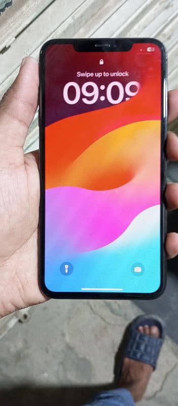 I phone xs max all ok 10/9.5 64gb no flute jv 03087144371 urgent sale 3