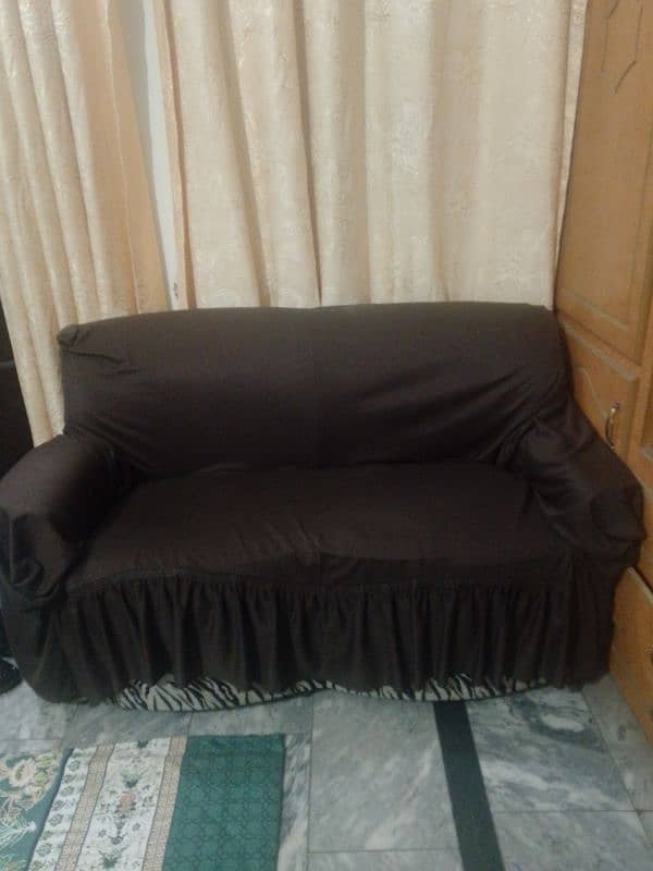 sofa 7 seater ,  4 chairs, bubble bed without metress , 4 selling fan 5