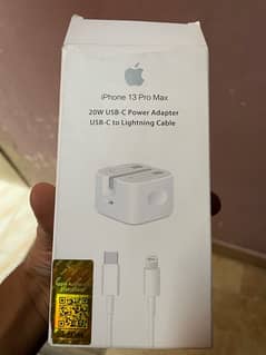 apple 15W/20W mercantile charger in 10/10 condition with cable