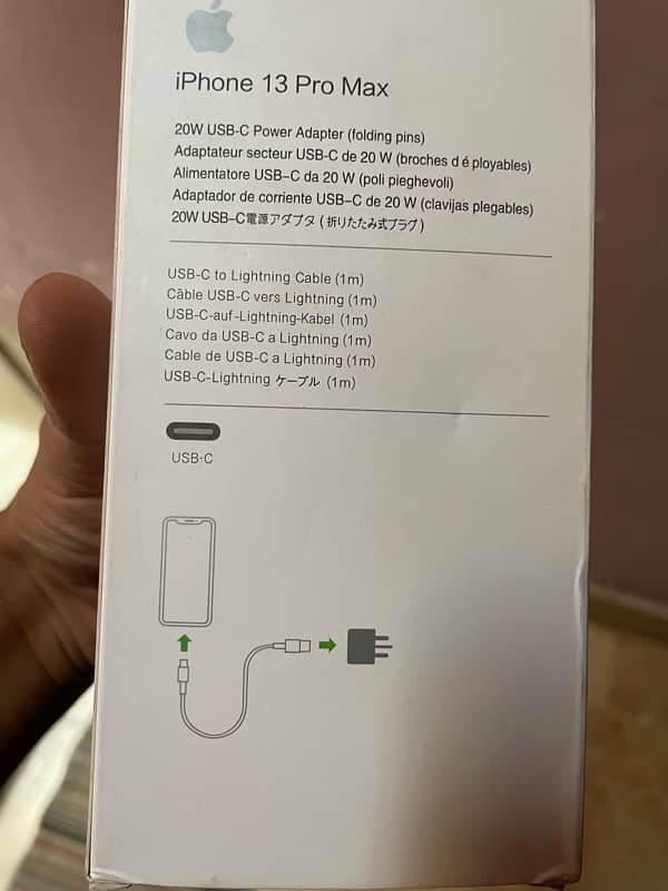 apple 15W/20W mercantile charger in 10/10 condition with cable 2