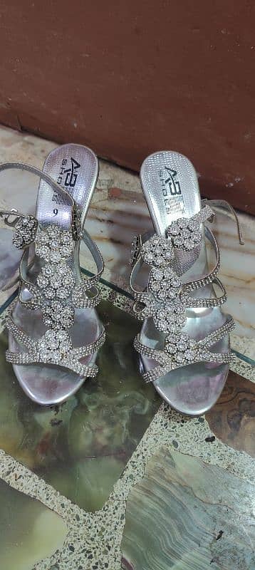 silver color party wear sandal 7 number women 0