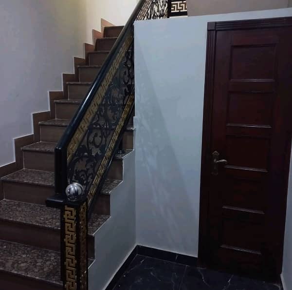 Affordable House Available For sale In Marghzar Officers Colony 13