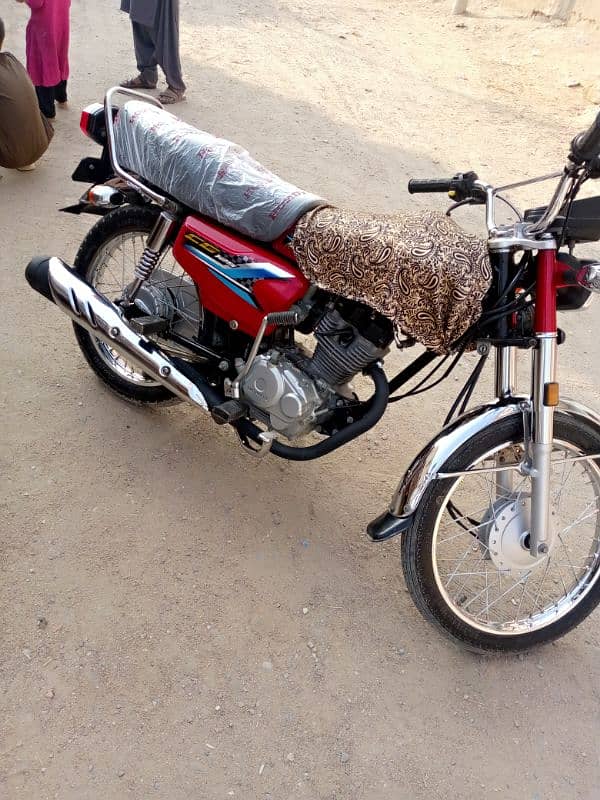 Honda 125 2024 Zero bike ha bhot kam chale ha 1