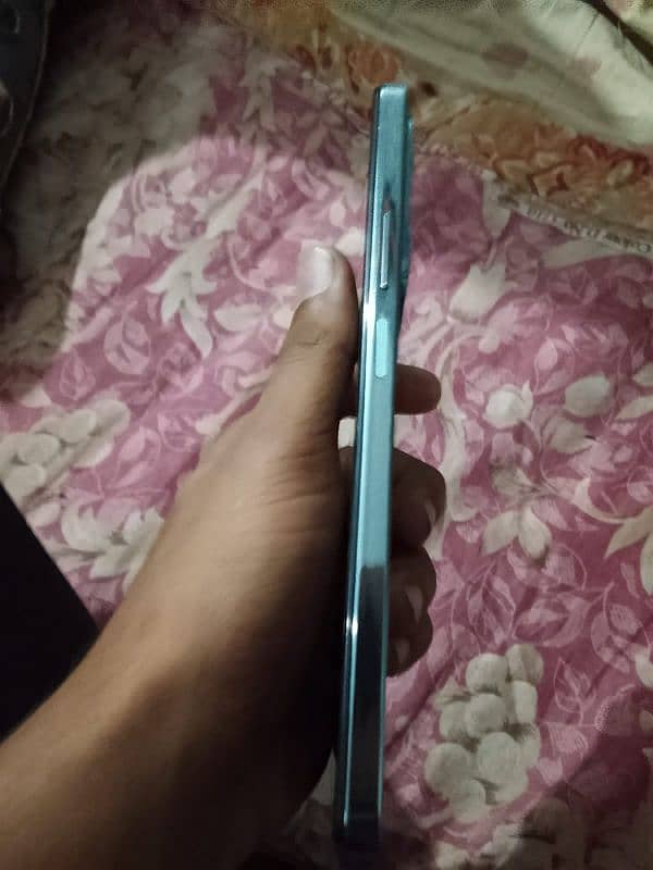 Infinix hot 40  8+8/128 0