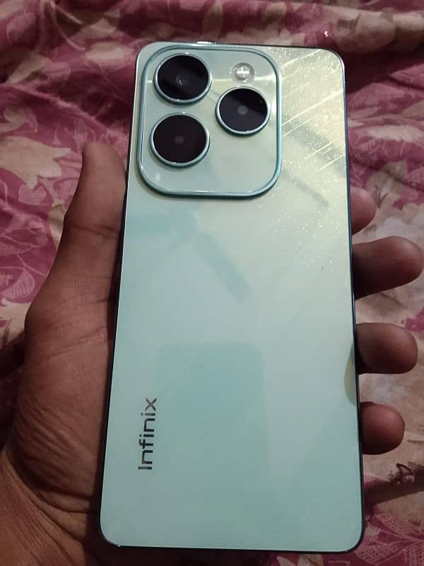 Infinix hot 40  8+8/128 2