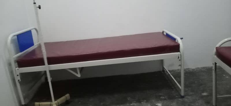 10/10 Medical Bed 0