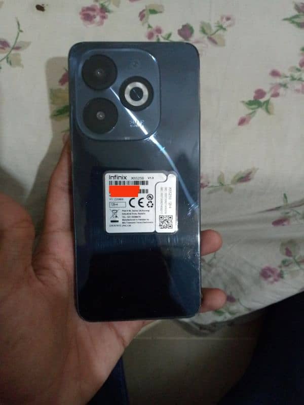 Infinix smart 8 pro 4+4=8/ 128 0