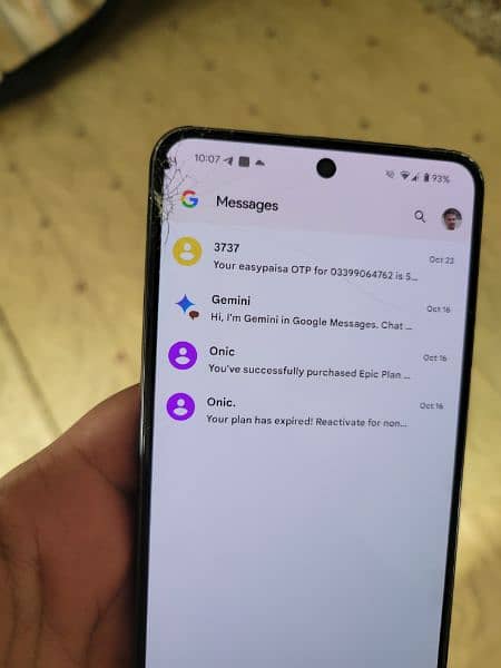 pixel 8pro touch crack hai. none pta 2