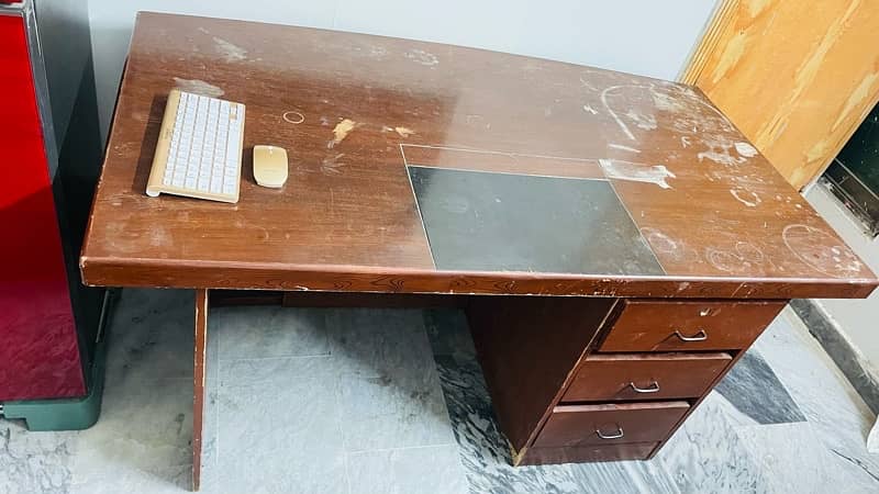 Office table for sale 1