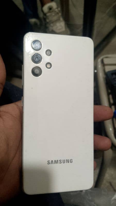 samsung A32 6/128 with Original charger and box 0