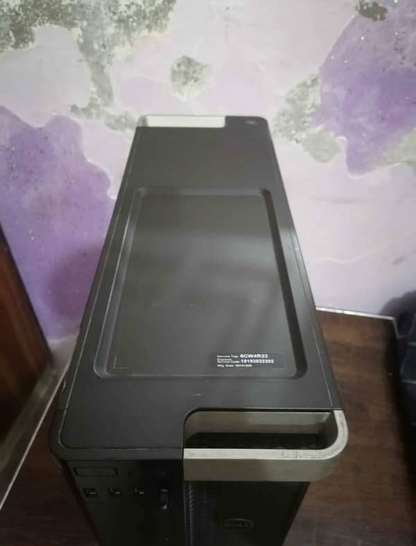 Dell t5610 work station used for gaming or working 3