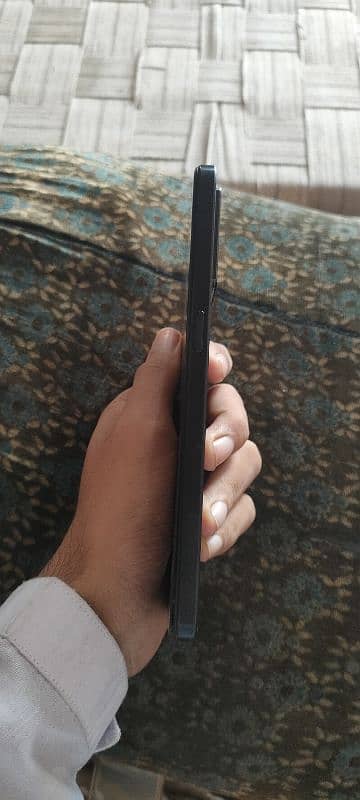 oppo f21 pro black  colour 8gb ram 128 rom 5