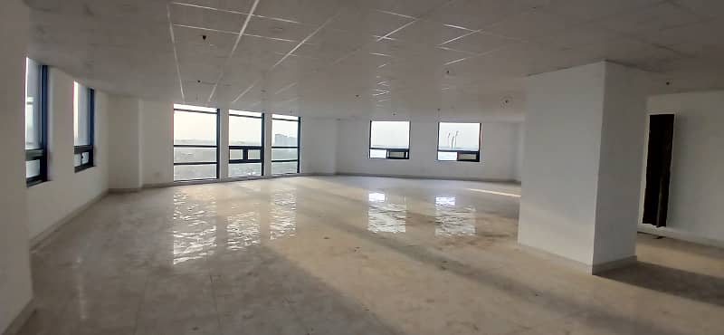 2300 Square Feet Office Space Available For Rent In Gulberg Grand Square Mall, Lahore. 13