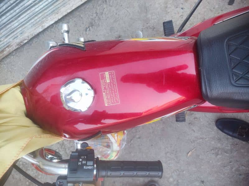 Honda 125  8 model document complete 8