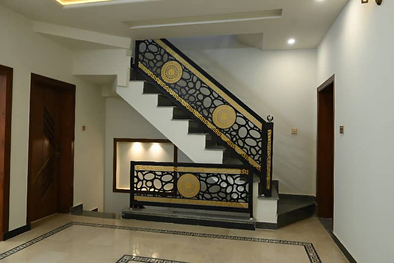 Exquisite Architectural Gem: Faisal Margalla City House for Sale 24