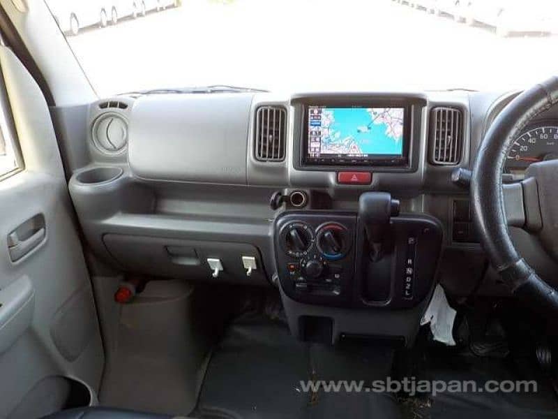 Nissan Clipper 20/24 PC Auto 8