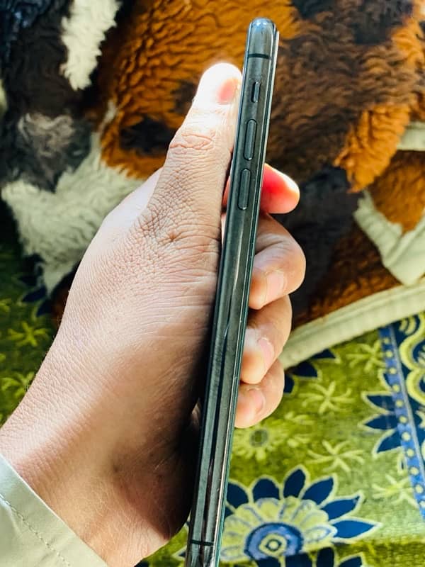 iPhone 11 Pro Max non pta factory unlock 10