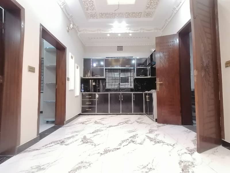 Corner House For sale In Rs. 21000000 27