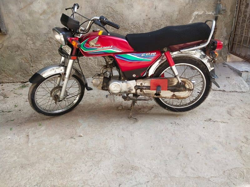 Honda cd 70 2017 model good condition All documents clear 03217699114 4