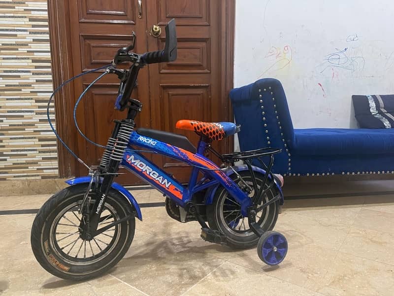 kids bicycle with supporting wheels 1