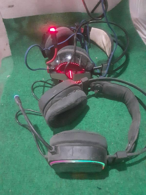 RGB gaming headphone. . . 600. . sale 8