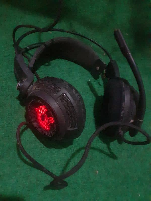 RGB gaming headphone. . . 600. . sale 12